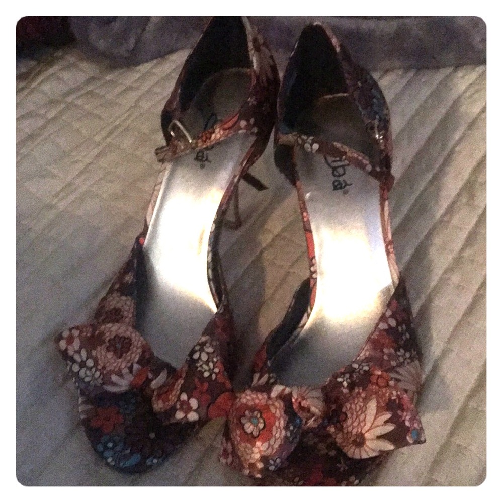 diba floral heels